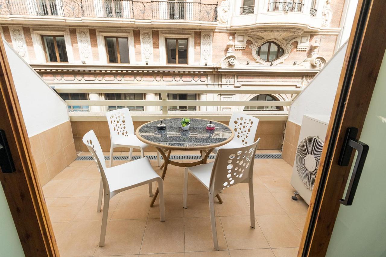 Loft Con Terraza Centro Valencia Apartman Kültér fotó